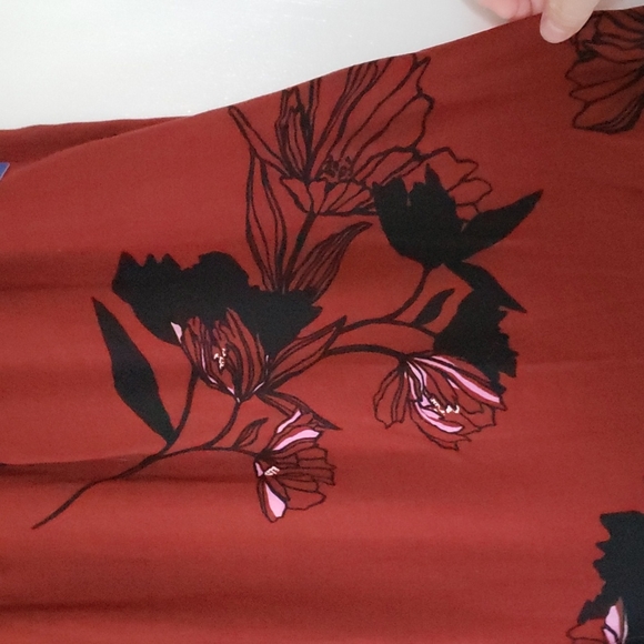 Skirt - Picture 4 of 7